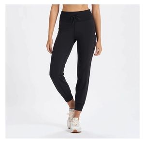 Vuori Daily jogger